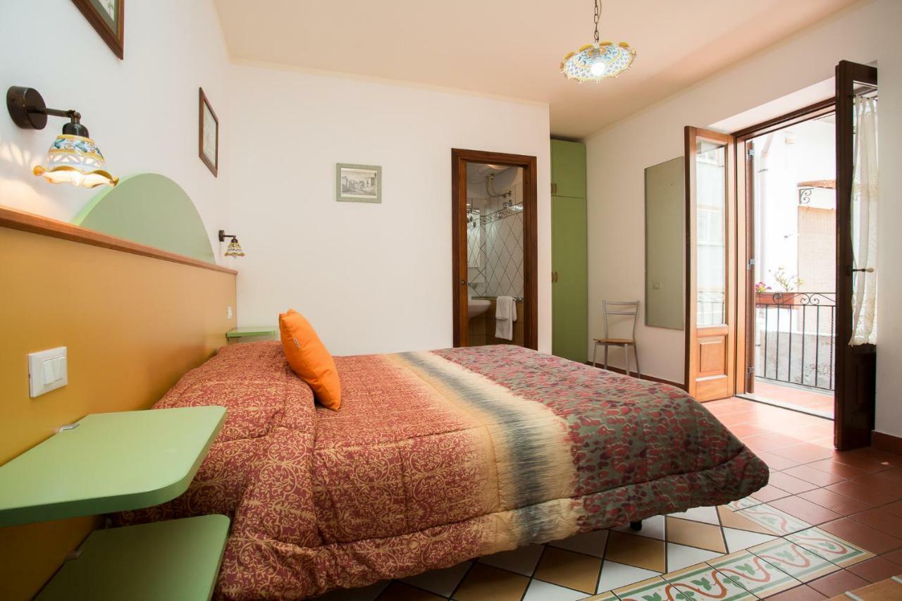 Diana Brown B&B Affittacamere Lipari  Exterior photo